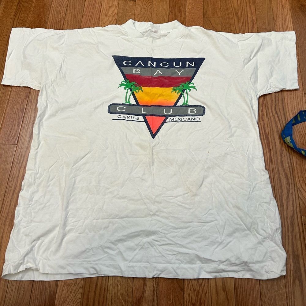 Vintage Single Stitch Cancun Bay Club Mexico Tshirt